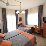 Hotel Montserrat 2*