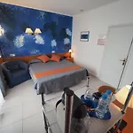 Montserrat Hotel