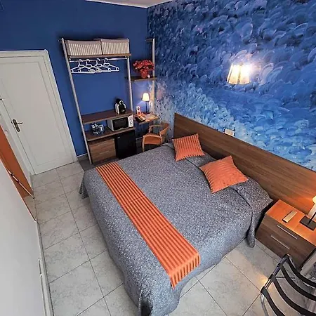 Montserrat Hotel