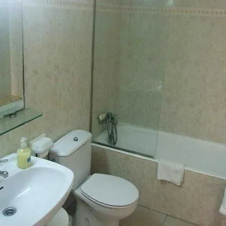 Montserrat Hotel 2*