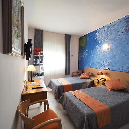 Hotel Montserrat 2*