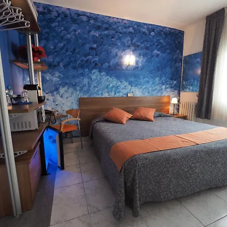 Montserrat Hotel 2*