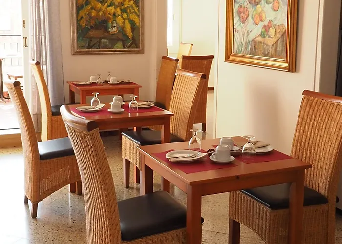 Hotel Montserrat