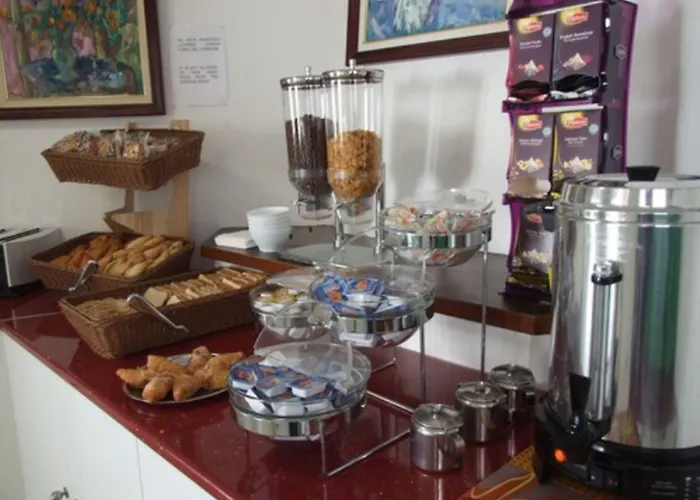Montserrat Hotel
